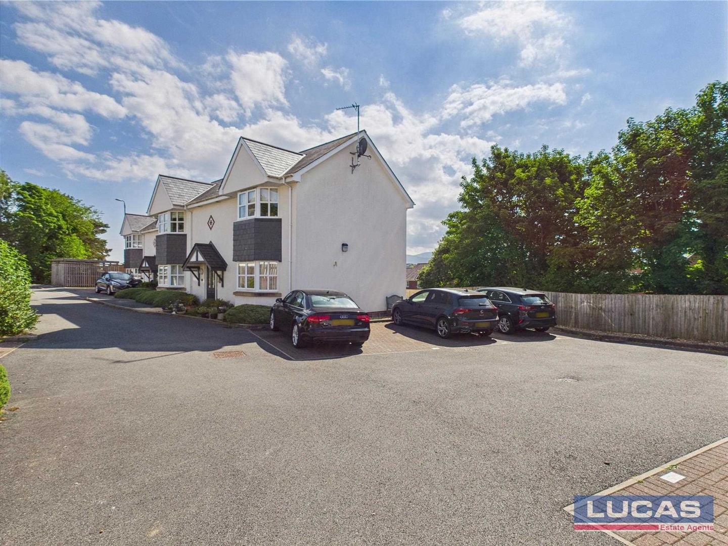 Llys Adda, Penrhosgarnedd, Bangor